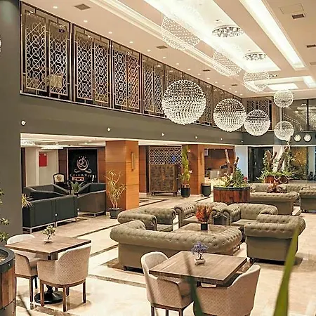Grand Vaves Hotel 4*