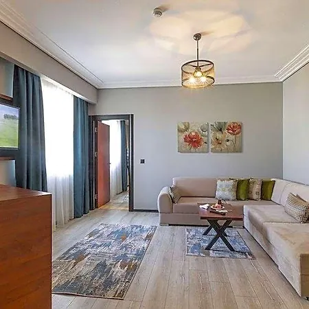 Hotel Grand Vaves 4*