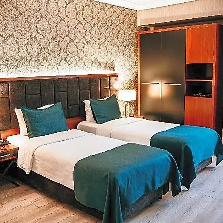 Hotel Grand Vaves 4*